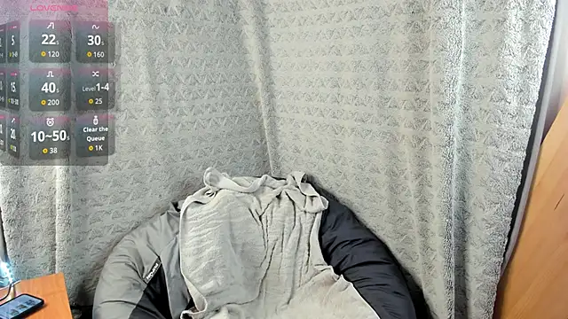 MiaLores online show from 09/25/25, 08:09