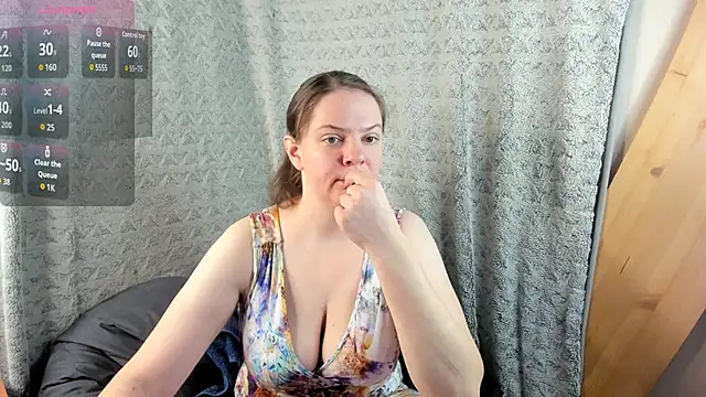 MiaLores online show from 11/15/25, 09:13