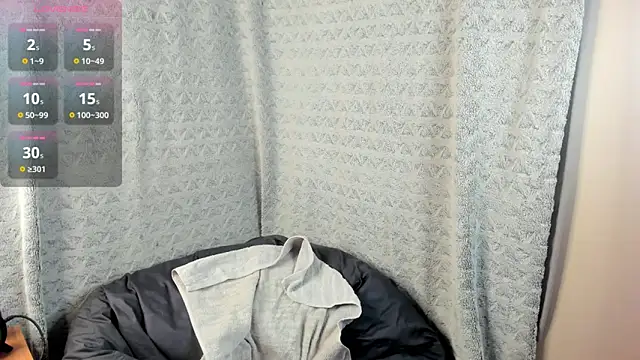 MiaLores online show from 12/23/25, 08:24