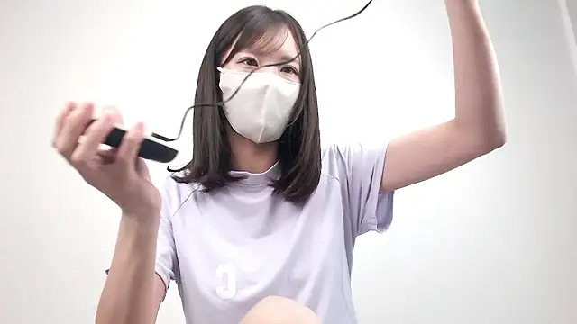 Snapshot of Minami_jjj chatting on 09/18/25, 12:24 Minami jjj online show from 09/18/25, 12:24