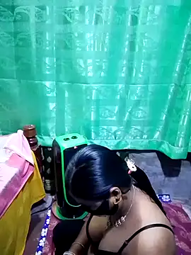 Snapshot of Mistompa24 chatting on 11/28/25, 03:56 Mistompa24 online show from 11/28/25, 03:56