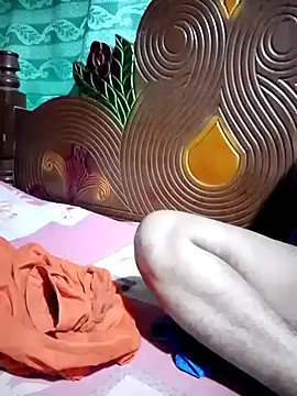 Snapshot of Mistompa24 chatting on 10/16/25, 06:38 Mistompa24 online show from 10/16/25, 06:38