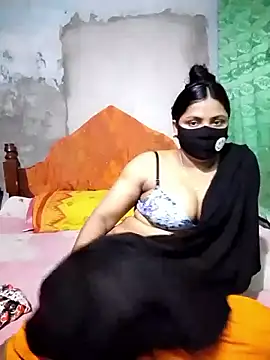 Snapshot of Mistompa24 chatting on 10/22/25, 05:29 Mistompa24 online show from 10/22/25, 05:29