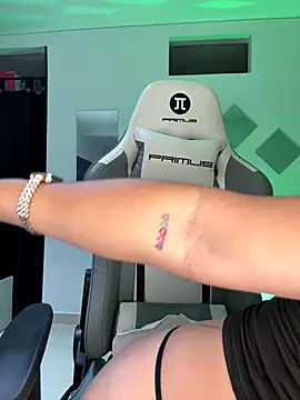 Bella-kim- online show from 09/25/25, 08:04