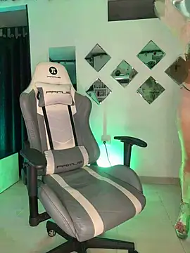 Bella-kim- online show from 03/04/26, 03:25