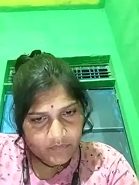 Snapshot of Rakhi_j chatting on 11/05/25, 05:49 Rakhi j online show from 11/05/25, 05:49