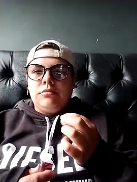 Hailey Curvy online show from 10/13/25, 08:43