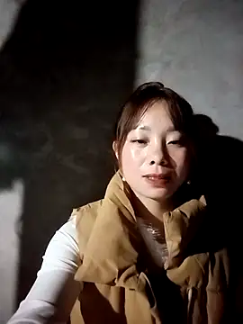 milo123-xx online show from 11/18/25, 03:48