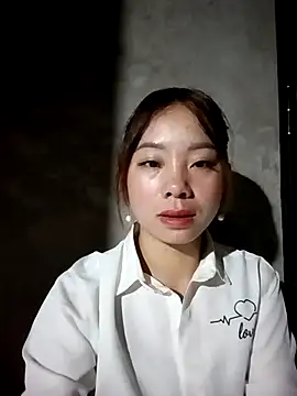 milo123-xx online show from 11/21/25, 12:31