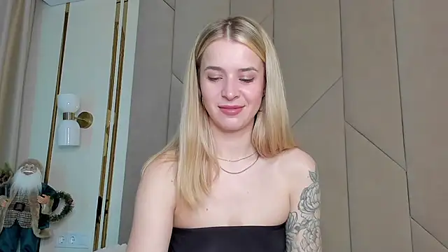 Touch me online show from 12/14/25, 04:23