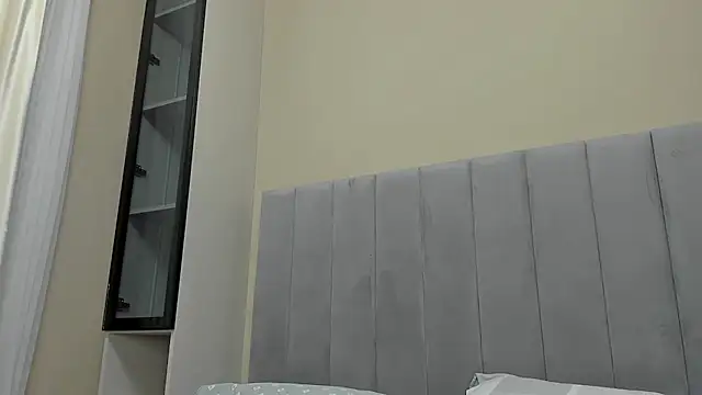 Touch me online show from 02/14/25, 05:03