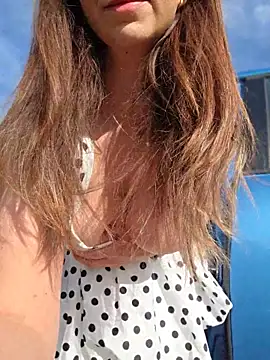 ellaxxstar online show from 04/24/26, 05:53