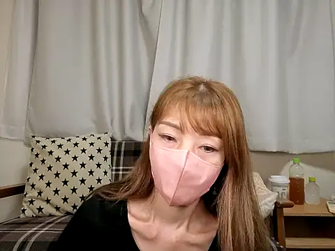 Snapshot of mirei_0808 chatting on 09/14/25, 03:23 mirei 0808 online show from 09/14/25, 03:23