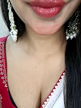 Snapshot of Cute_merry01 chatting on 02/14/26, 03:51 Cute merry01 online show from 02/14/26, 03:51