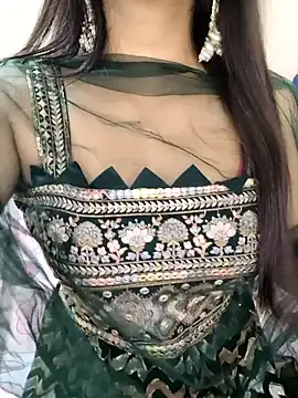 Snapshot of Cute_merry01 chatting on 02/15/26, 03:40 Cute merry01 online show from 02/15/26, 03:40