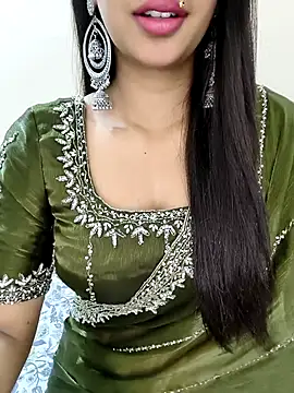 Snapshot of Cute_merry01 chatting on 10/10/25, 02:01 Cute merry01 online show from 10/10/25, 02:01