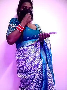 Snapshot of Mohini_Josh069 chatting on 12/22/25, 02:11 Mohini Josh069 online show from 12/22/25, 02:11