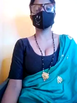 Snapshot of Mohini_Josh069 chatting on 06/14/26, 07:20 Mohini Josh069 online show from 06/14/26, 07:20