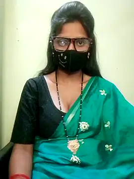 Snapshot of Mohini_Josh069 chatting on 06/15/26, 12:38 Mohini Josh069 online show from 06/15/26, 12:38