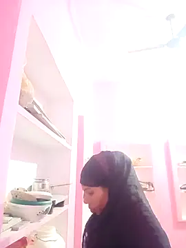 Snapshot of Rubi_sarma chatting on 11/15/25, 02:04 Rubi sarma online show from 11/15/25, 02:04