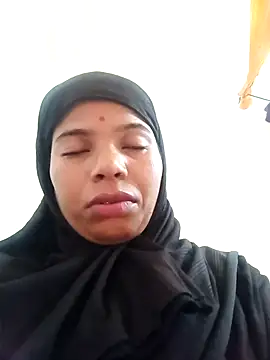 Rubi sarma online show from 10/04/25, 01:51