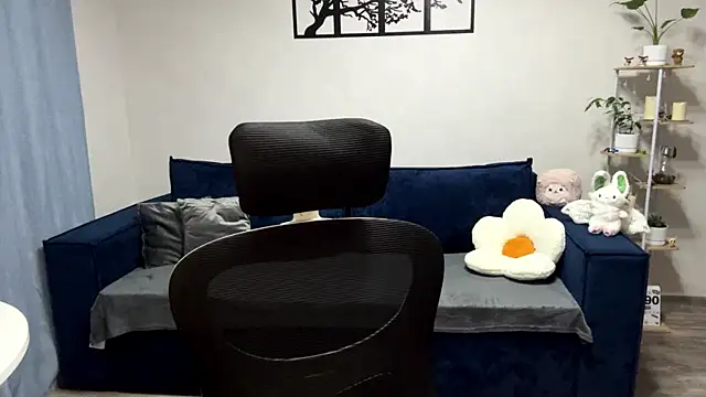 BrightAnnie online show from 10/02/25, 05:05