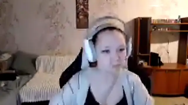 Snapshot of PansyBorriello chatting on 09/16/25, 04:08 PansyBorriello online show from 09/16/25, 04:08