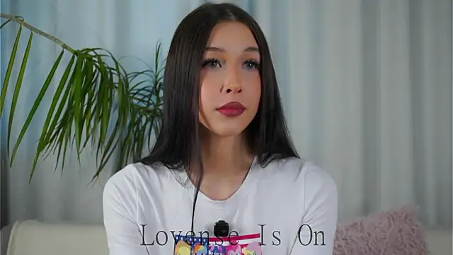 EviaRabasca online show from 03/30/26, 11:44