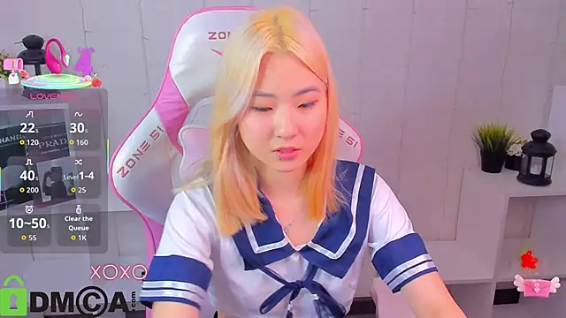 Aisi 18 online show from 11/25/25, 01:06