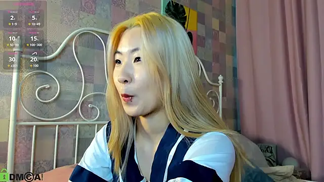 Snapshot of Aisi_18 chatting on 09/18/25, 05:32 Aisi 18 online show from 09/18/25, 05:32