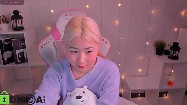 Aisi 18 online show from 11/28/25, 03:50