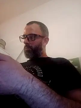 Snapshot of whatYwantMorrre chatting on 10/09/25, 11:00 whatYwantMorrre online show from 10/09/25, 11:00