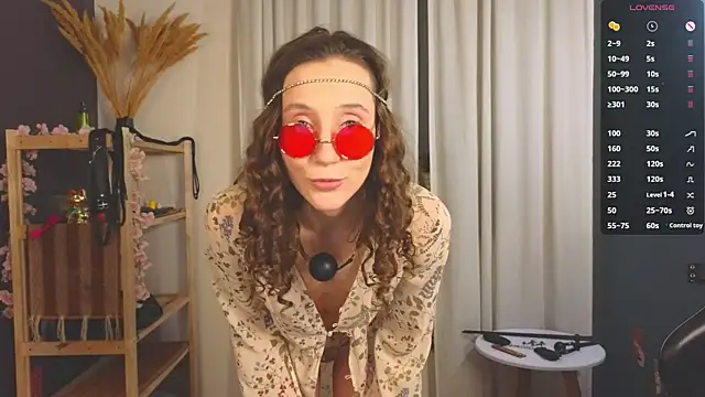 laracroftmansion online show from 11/24/25, 06:19