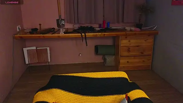 laracroftmansion online show from 05/26/26, 04:27