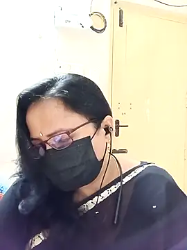 Snapshot of Ananya_flower chatting on 10/15/25, 03:27 Ananya flower online show from 10/15/25, 03:27