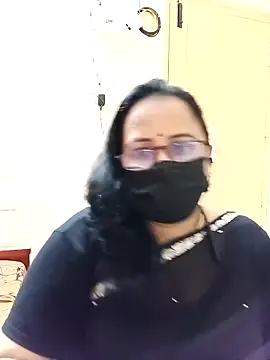 Snapshot of Ananya_flower chatting on 09/23/25, 05:14 Ananya flower online show from 09/23/25, 05:14
