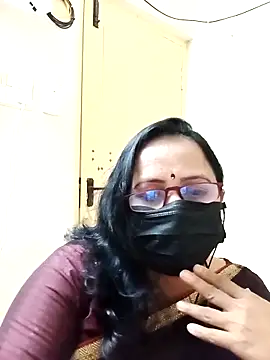 Snapshot of Ananya_flower chatting on 09/26/25, 06:31 Ananya flower online show from 09/26/25, 06:31