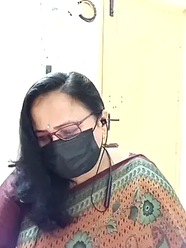 Snapshot of Ananya_flower chatting on 10/15/25, 03:42 Ananya flower online show from 10/15/25, 03:42