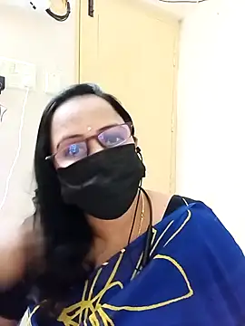 Snapshot of Ananya_flower chatting on 10/17/25, 04:31 Ananya flower online show from 10/17/25, 04:31