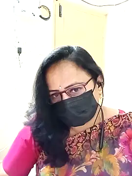 Snapshot of Ananya_flower chatting on 10/12/25, 04:36 Ananya flower online show from 10/12/25, 04:36