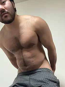 Snapshot of myhair_isgood chatting on 10/28/25, 12:04 myhair isgood online show from 10/28/25, 12:04