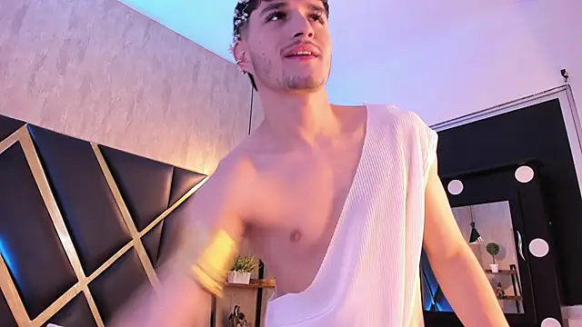 LiamMuller online show from 10/28/25, 11:53