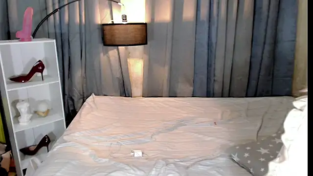 Snapshot of Alison_mooreX chatting on 12/05/25, 02:59 Alison mooreX online show from 12/05/25, 02:59