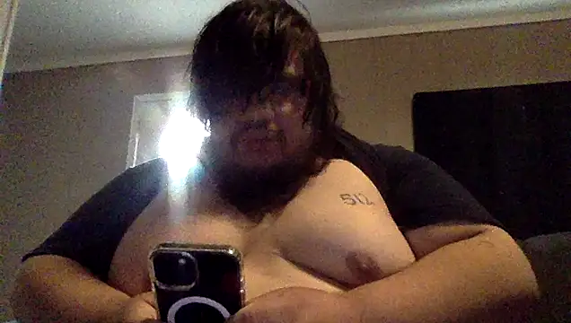 Snapshot of chubbyboy1997 chatting on 12/22/25, 06:08 chubbyboy1997 online show from 12/22/25, 06:08