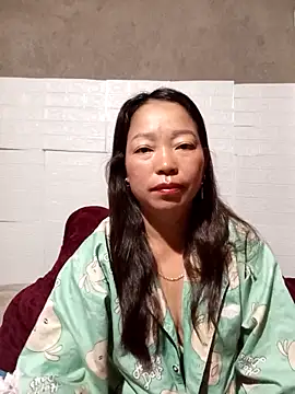 Snapshot of _Helala_ chatting on 10/14/25, 10:53 Helala online show from 10/14/25, 10:53