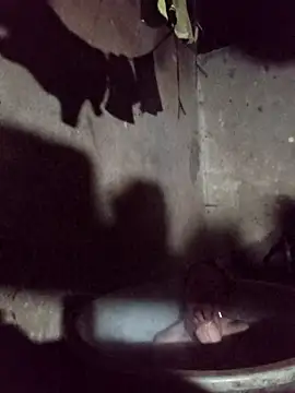 Snapshot of _Helala_ chatting on 11/30/25, 01:01 Helala online show from 11/30/25, 01:01