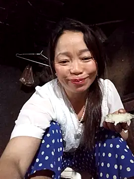 Snapshot of _Helala_ chatting on 11/10/25, 12:26 Helala online show from 11/10/25, 12:26