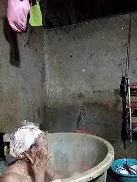 Snapshot of _Helala_ chatting on 11/06/25, 03:49 Helala online show from 11/06/25, 03:49