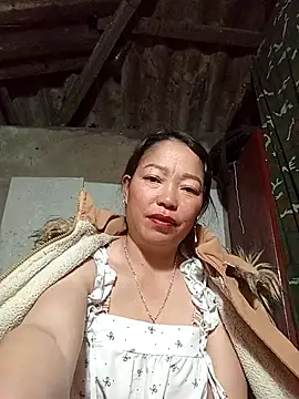 Snapshot of _Helala_ chatting on 11/18/25, 11:15 Helala online show from 11/18/25, 11:15