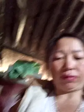 Snapshot of _Helala_ chatting on 11/22/25, 02:10 Helala online show from 11/22/25, 02:10